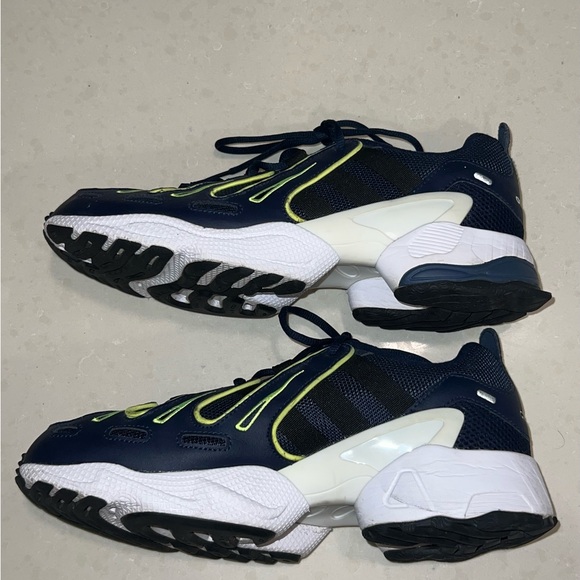 adidas EQT Gazelle in collegiate navy - Picture 2 of 8